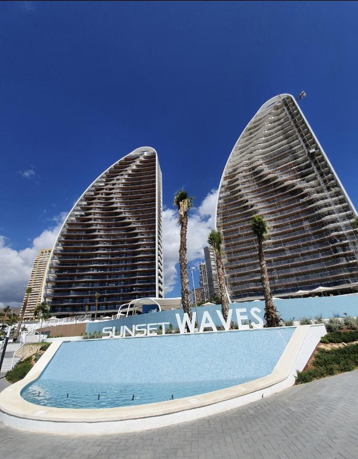 Sunset Waves Benidorm Apartment Exterior photo